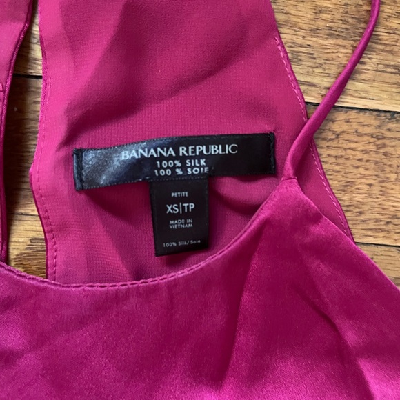 Banana Republic Sleeveless Camisole Top | XS - Picture 3 of 4